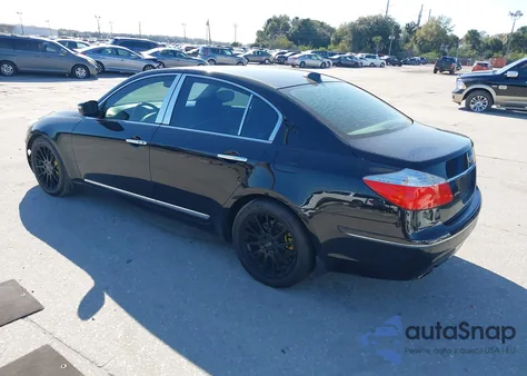 2011 Hyundai Genesis 4.6 z USA, uszkodzony, nr VIN KMHGC4DF3BU140210
